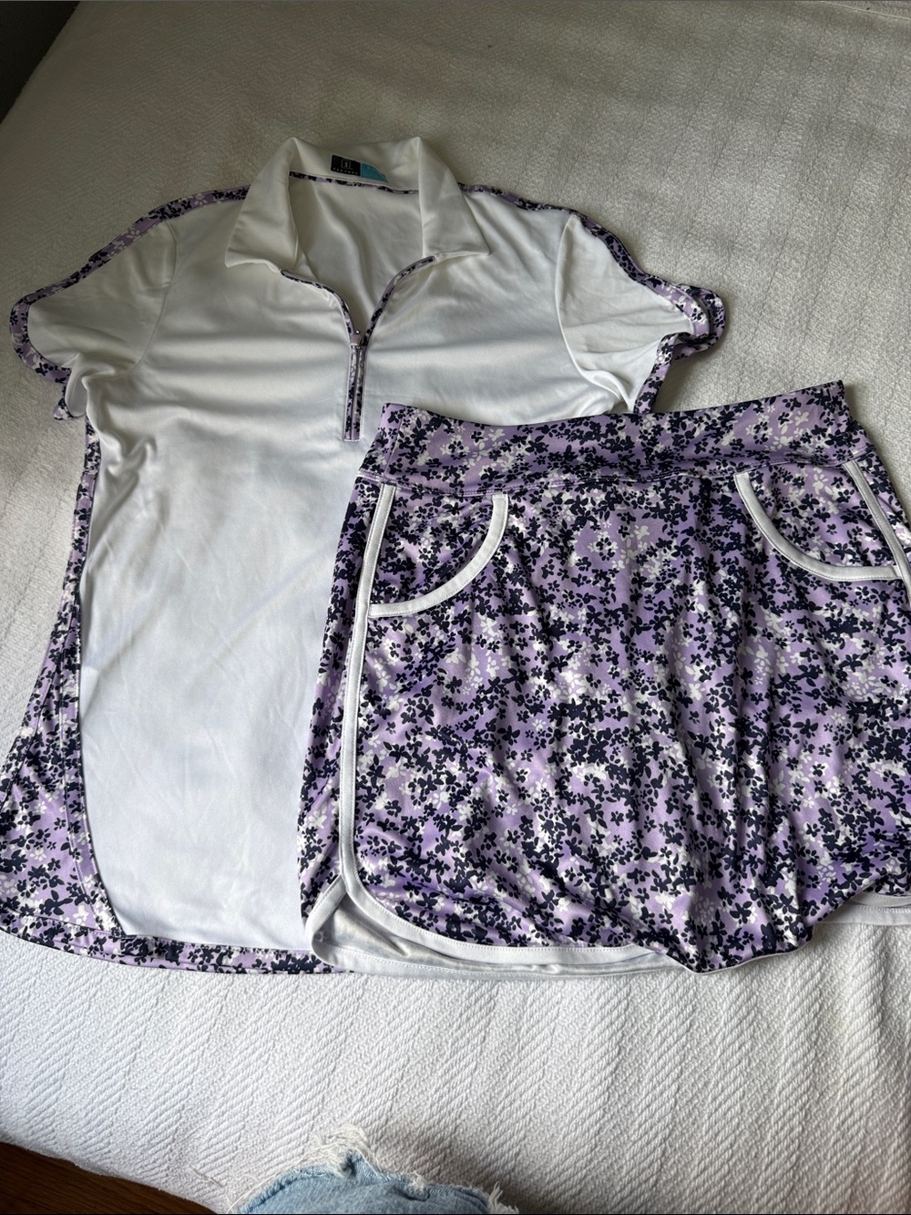 PGA Tour White Polo and Lavender Floral Skort Set fr golf/tennis